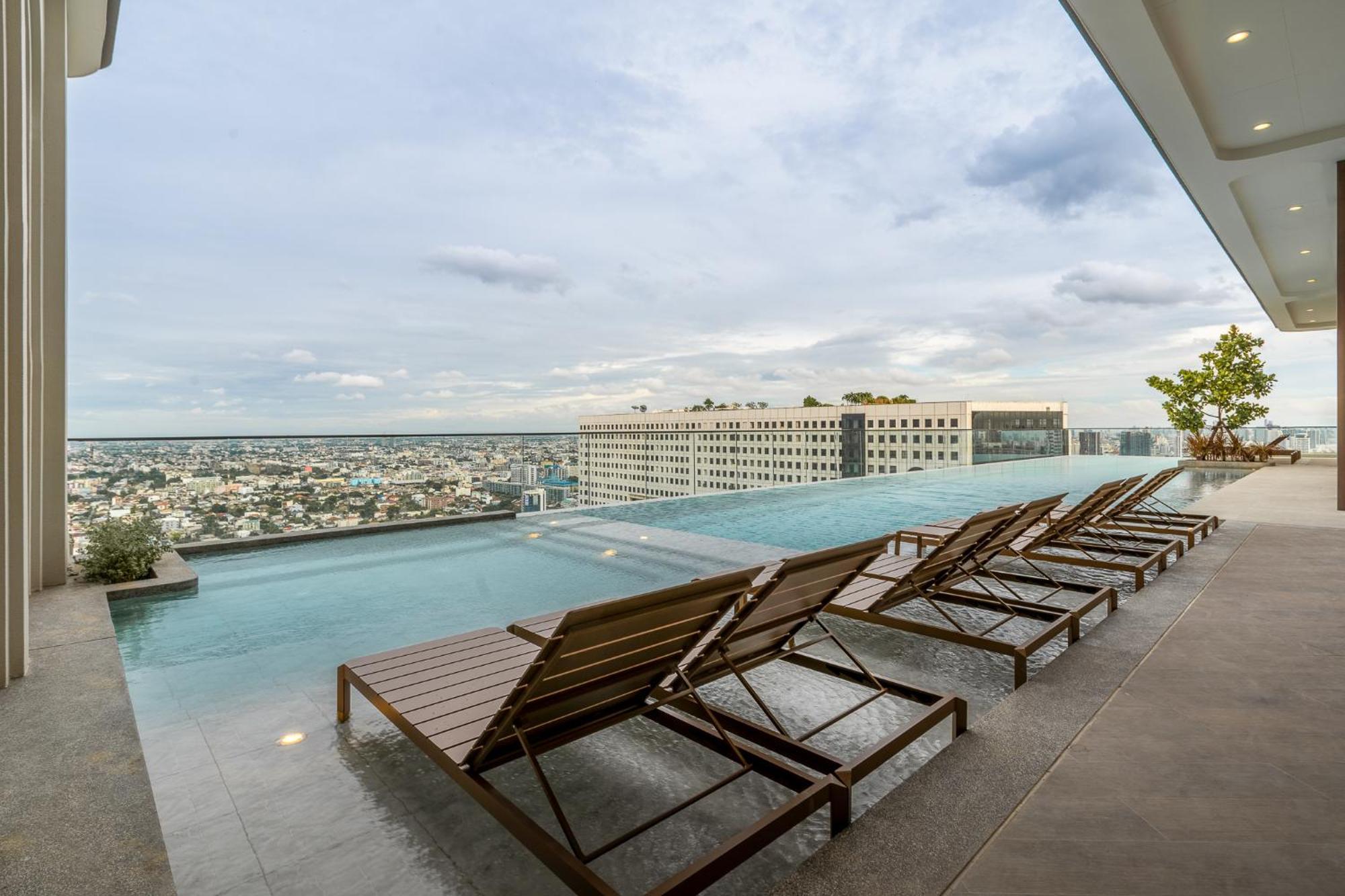 The Quarter Ratchayothin By Uhg Hotell Bangkok Exteriör bild