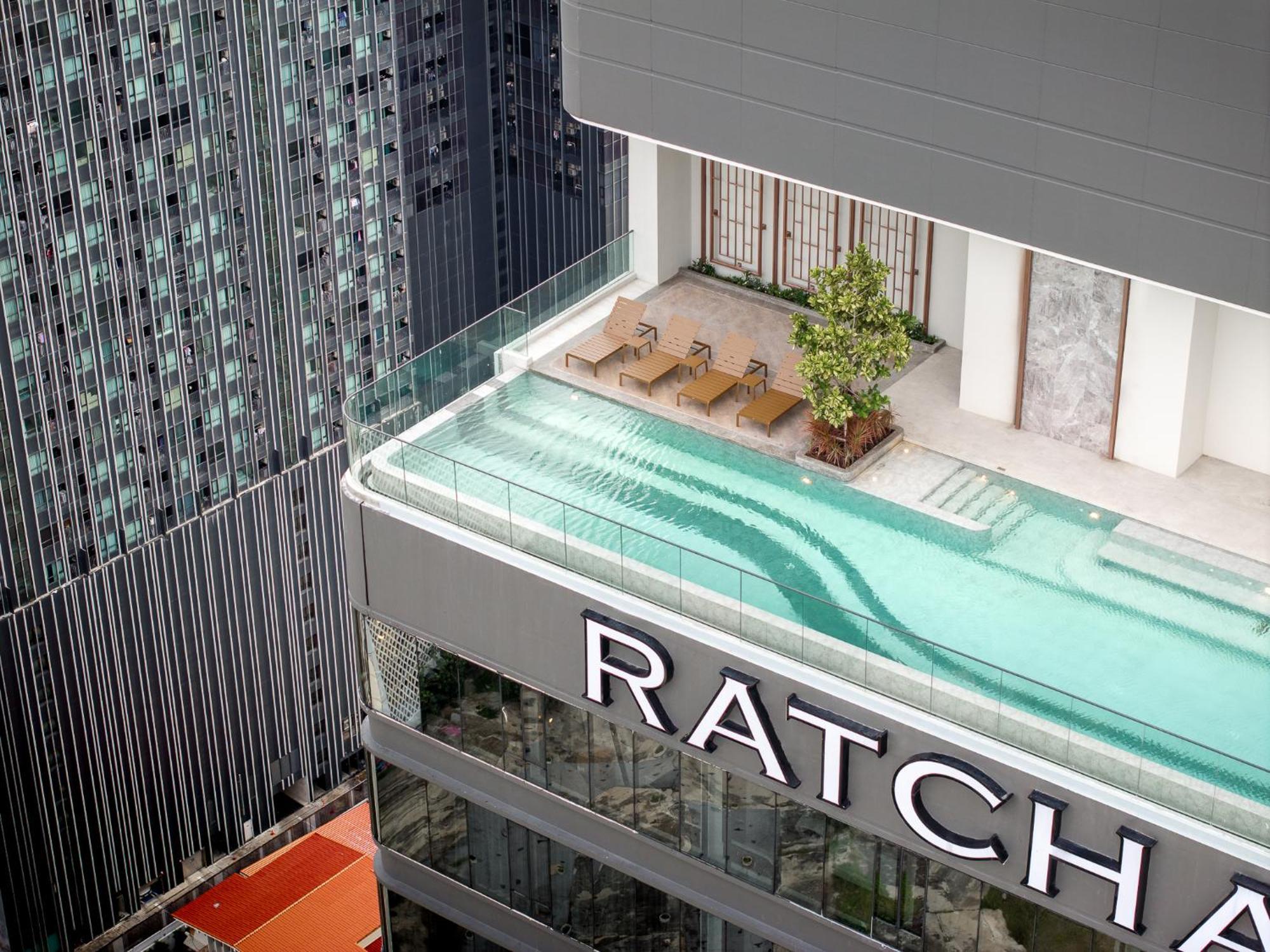 The Quarter Ratchayothin By Uhg Hotell Bangkok Exteriör bild